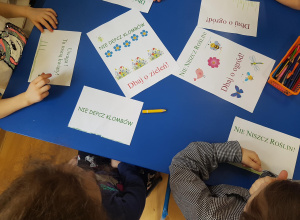 Szanuj zieleń - przygotowywanie tabliczek
