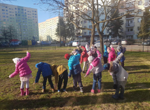 Zabawy ruchowe w ogrodzie